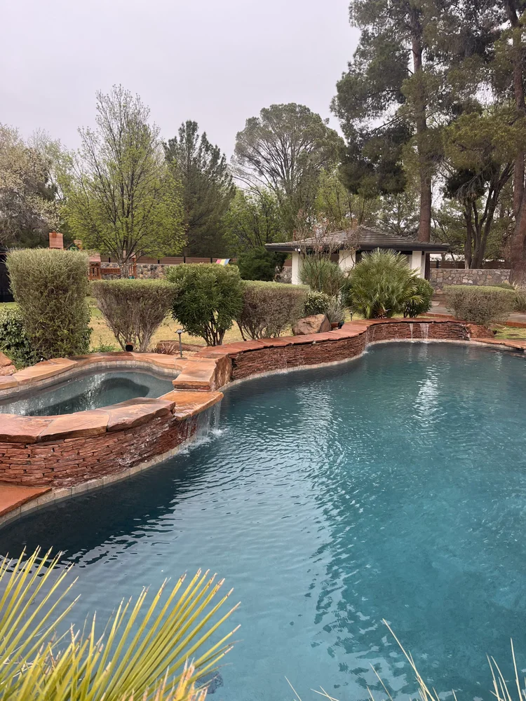 Flagstone Waterfall Pool & Spa
